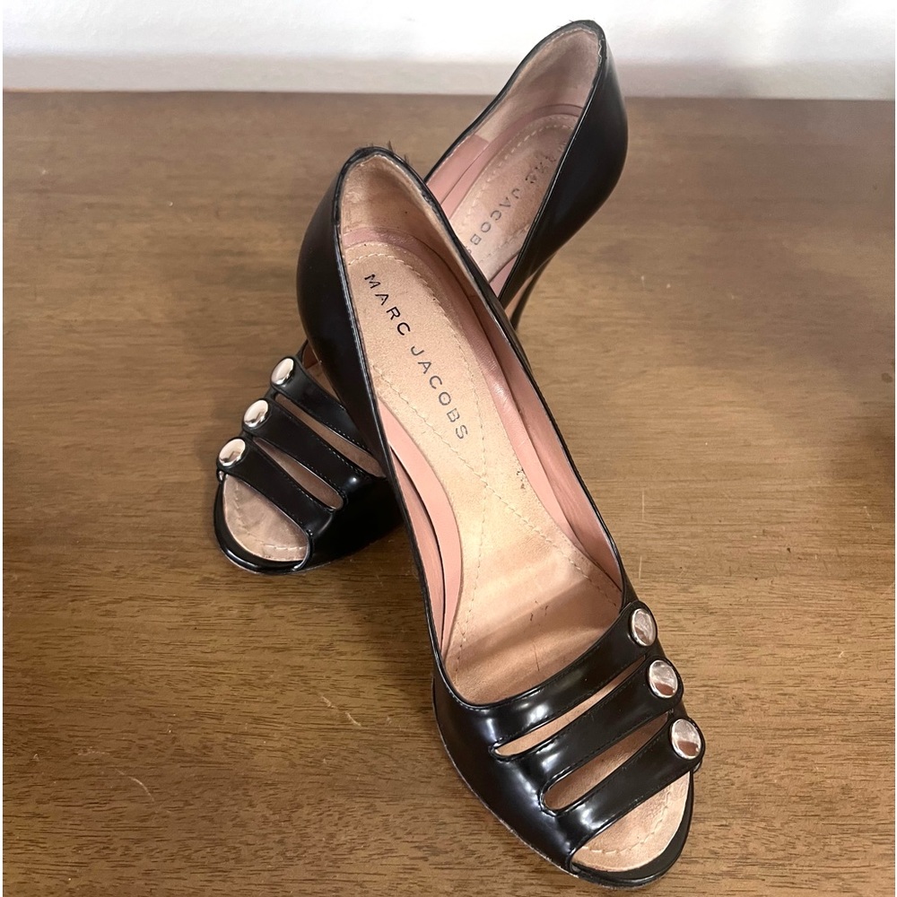Marc Jacobs Black Leather Open-Toe Pumps - Size 6, size 36, Timeless Elegance